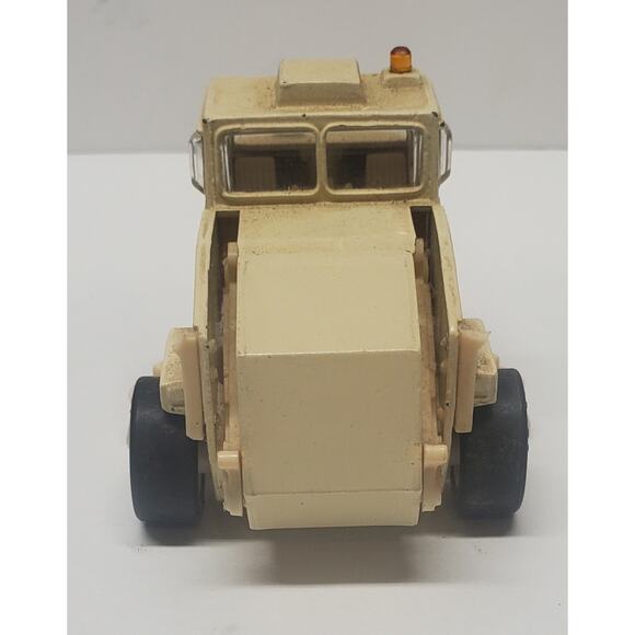 Road Champs Elgin Pelican Street Sweeper - Picture 3 of 5